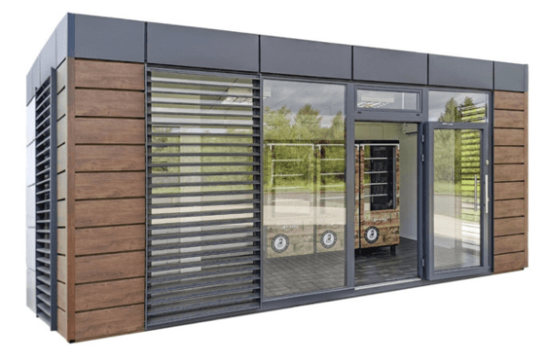 Hofladencontainer in Exclusive-Ausführung mit Aluminium-Schiebetür, Glaselementen und Holzdekor